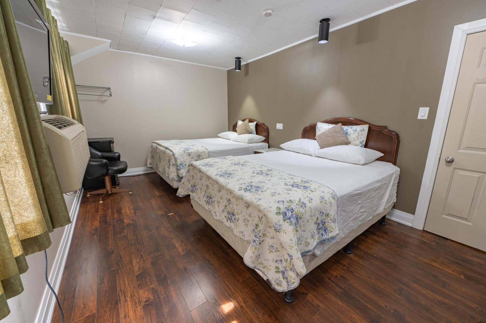 Sauble Beach Lodge Extérieur photo